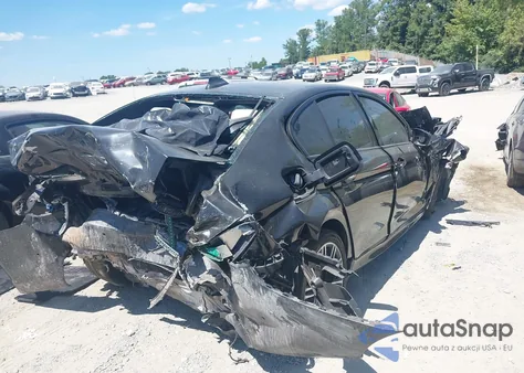 2017 BMW 540I из США, поврежденный, VIN WBAJE5C33HG477868